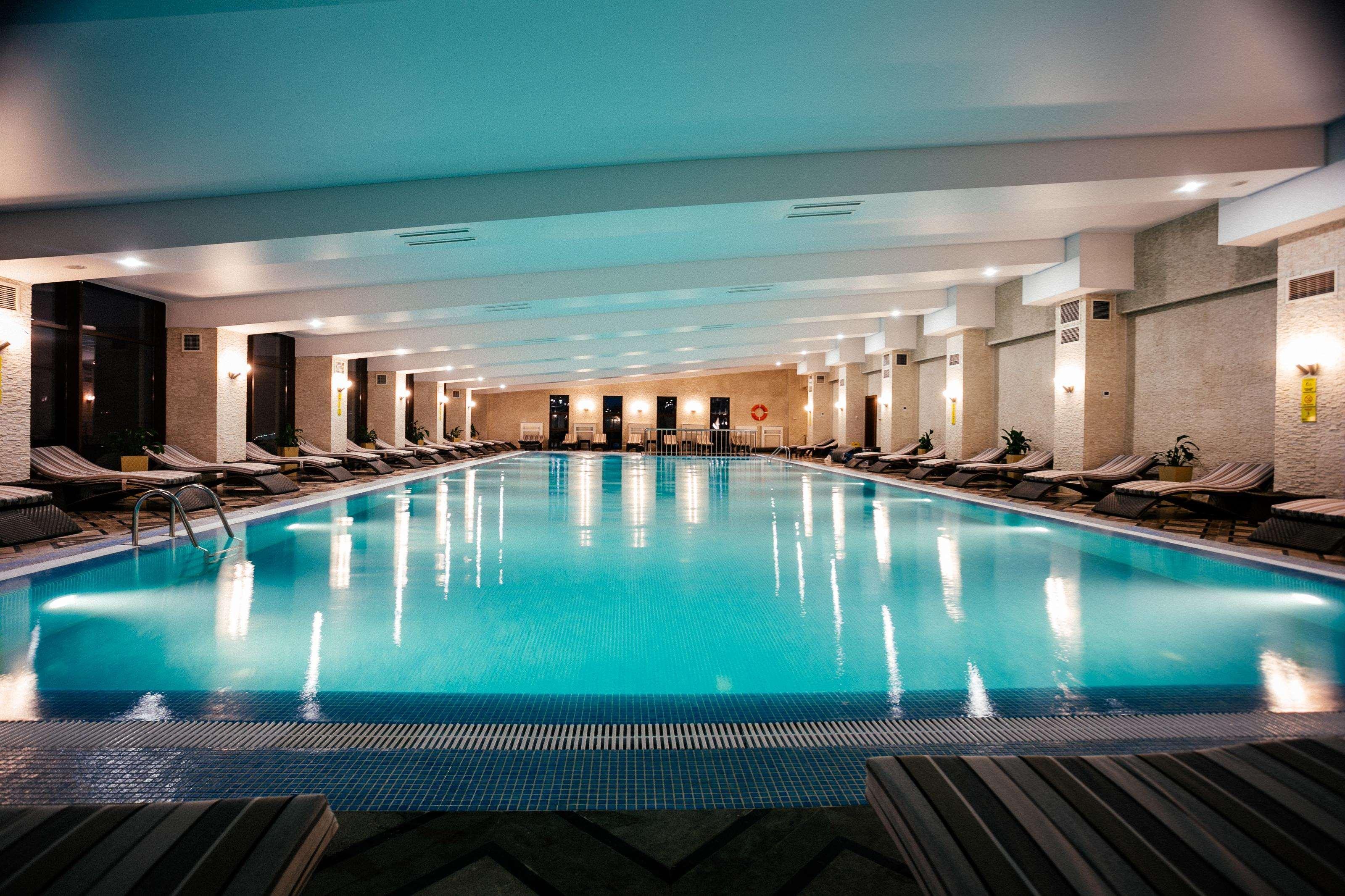 Hotel Rixos Borovoe Shchūchīnsk Exterior foto The pool at the Radisson Blu Hotel, Bucharest